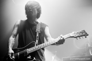 Sugi, guitariste coldrain. Photo par Lōlu Photography