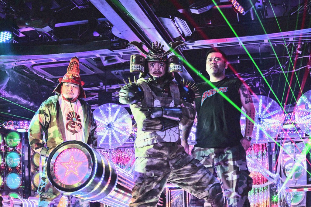 La bande des Shinjuku Hands dispose d'un char d'assaut !