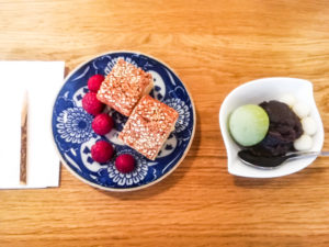 Misômatsuzake - Spécialité de Kyoto accompagnée d'une coupe de mochi, azuki et shiratama