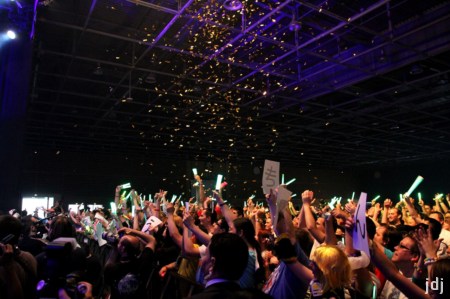 Les fans en première ligne - Photo Chung-Hee Jee