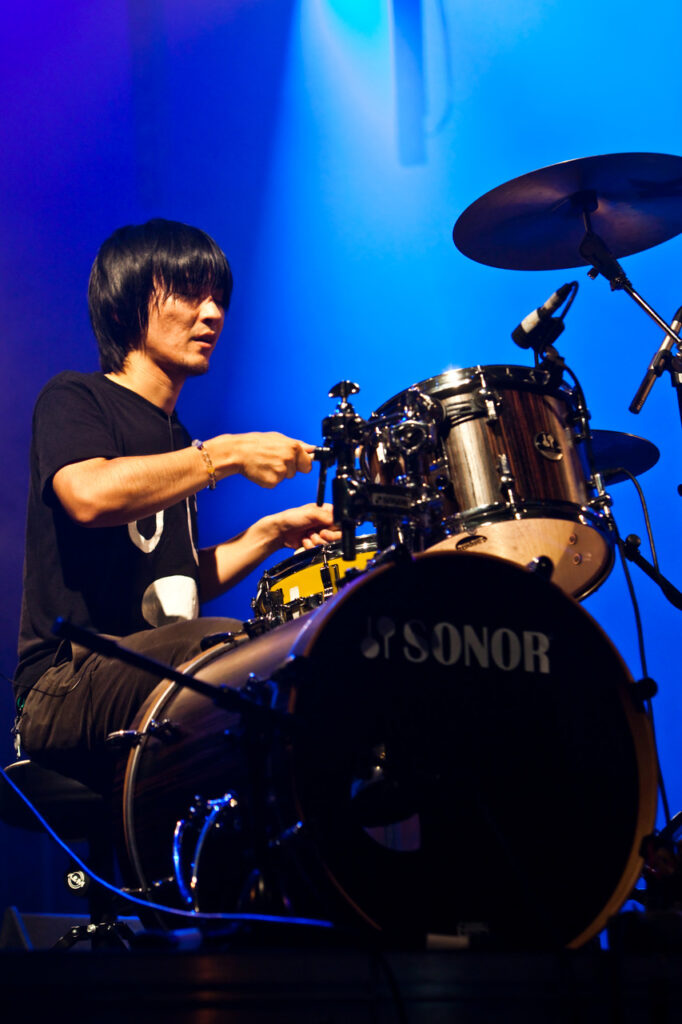 Benjamin AKAI - Root Thumm