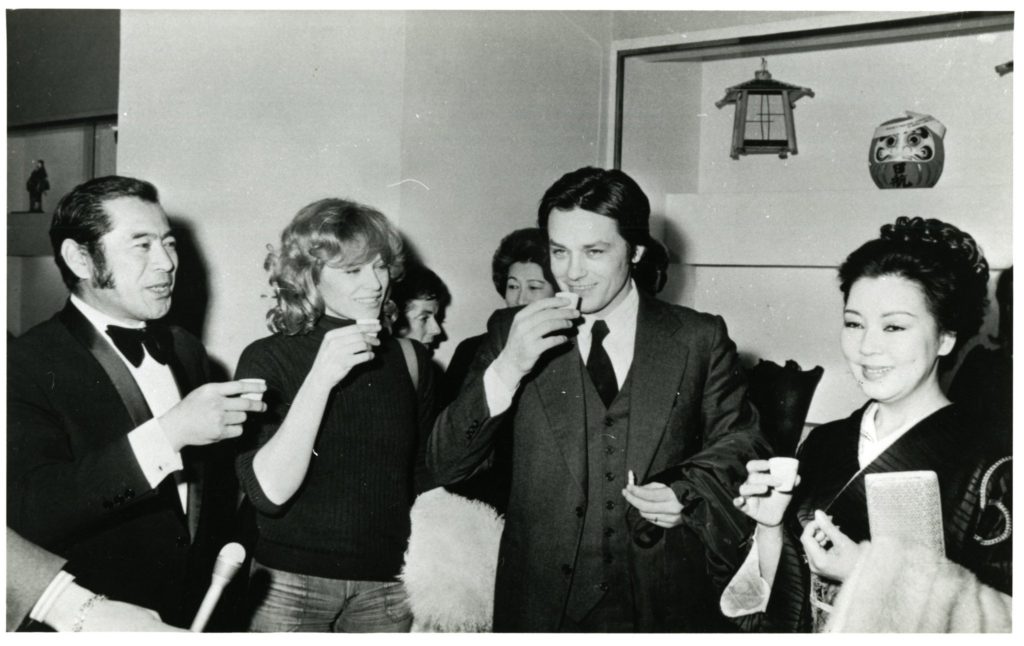 Toshio MIFUNE, Nathalie DELON, Alain DELON et Machiko KYO à la cinémathèque française