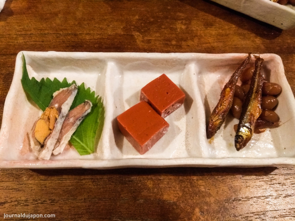 Funazushi, konjac rouge et ebi-mame