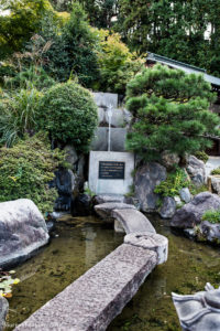 La fameuse horloge à eau.