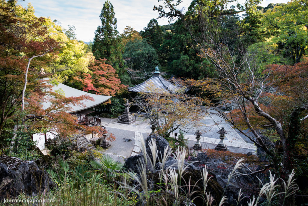 Le Ishiyama Dera et sa nature luxuriante.
