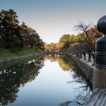 Les douves autour du château