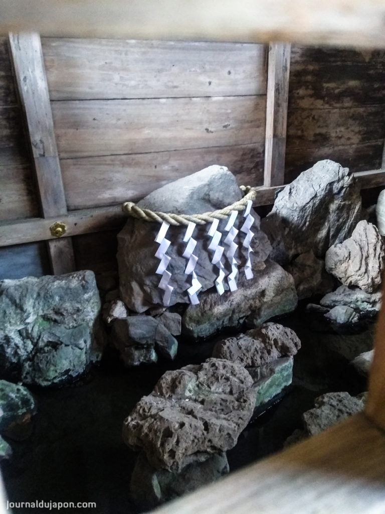 La source sacrée du Miidera.