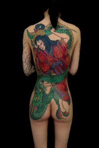 Horitaru, tatoueur coréen - Crédits Horitaru