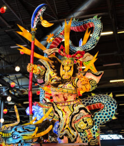 Lanterne géante de dieu shintô - © Journal du Japon