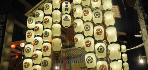 Festival dese lanternes - photo de Mikel Santamaria - Wikimedia commons CC3