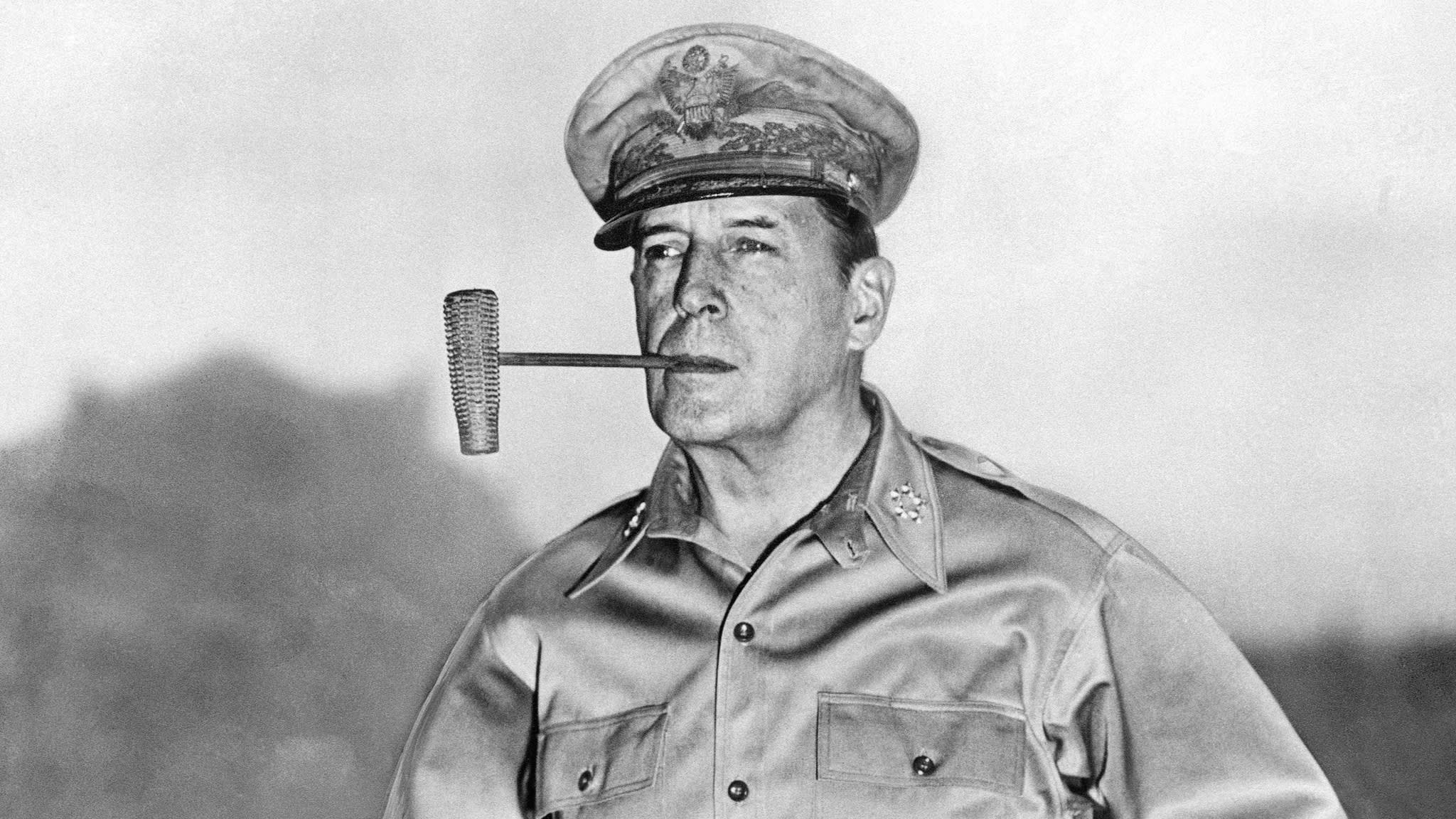 генерал дуглас макартур в японии. дуглас макартур. дуглас макартур. генерал д. макартур генерал корея.