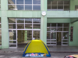 Les personnage de Yuru camp hante le collège Shimobe ©Pascal