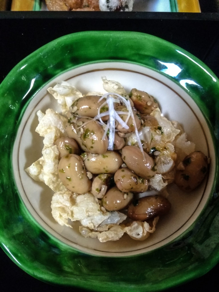 L'excellente cuisine de Kakurinbo utilise le yuba de mille façons.