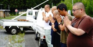 Tomita Prière moines 