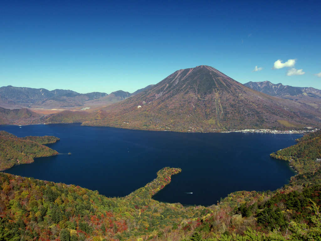 Japan-_Nikko,_Nantai_Chuzenji_2014