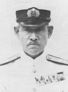 Le vice-amiral Inoue, commandant de la 4e flotte de la Marine Impériale japonaise