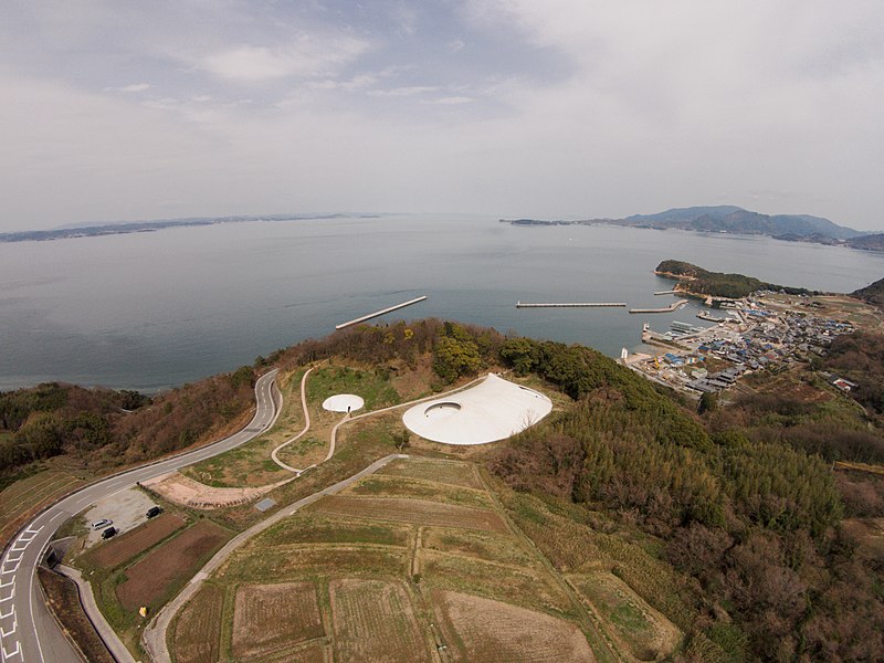 Teshima_Art_Museum_-_panoramio