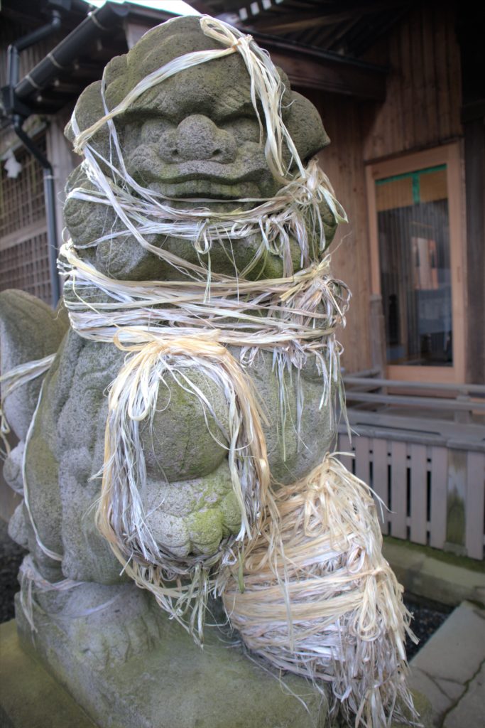 Sanctuaire Kotoshira, komainu