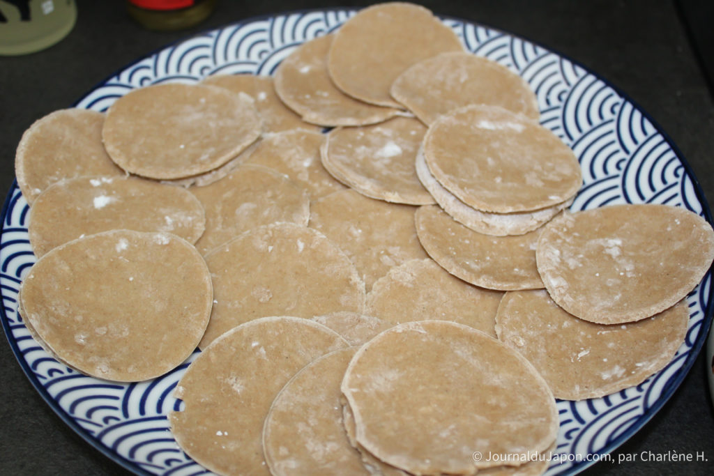 Feuille à gyoza pour la recette tirée de la wa kokoro care package