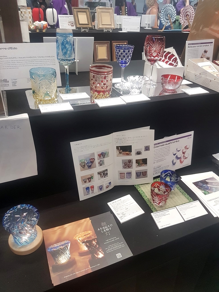 Verres d'Edo Verres ciselés Edo Kiriko à Japan Expo 2022 - Pavillon Wabi Sabi ©Photo de David Maingot pour Journal du Japon