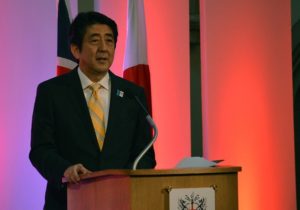Shinzo ABE à Londres, 2013, photo de Chatham House via Flickr