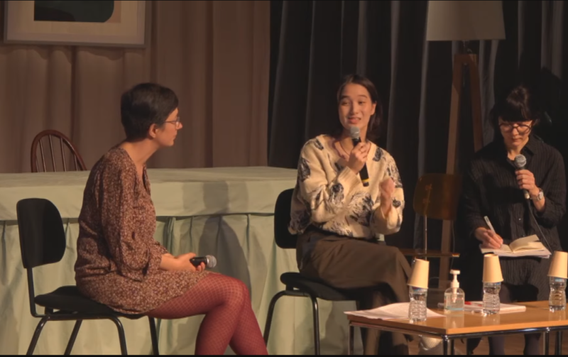 De gauche à droite, Aline Henninger, YurI Yamada et sa traductrice