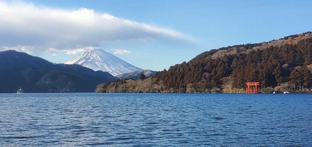 Vue du Mont Fuji depuis le lac Ashi. @YoannMolina