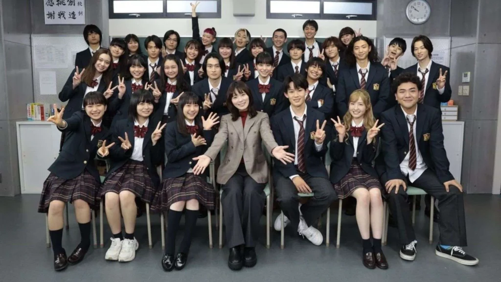 Photo "coulisses" du drama japonais "The Greatest teacher".