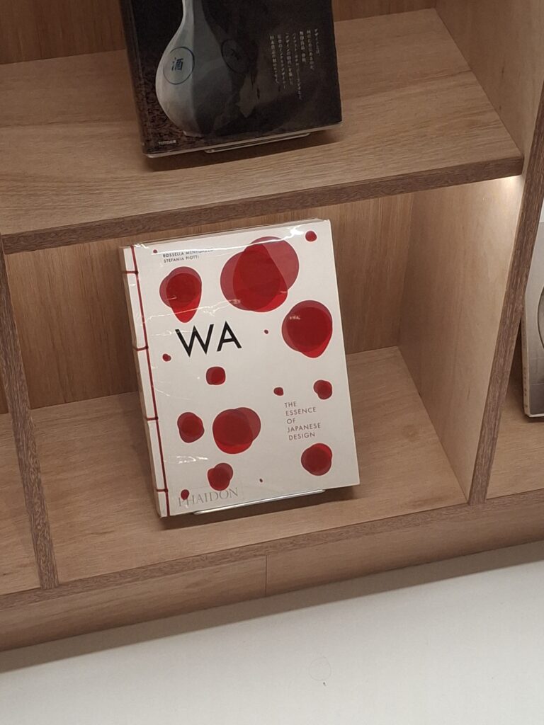 Livre "Wa : The essence of japanese design" de Rossella Menegazzo et Stefania Piotti
