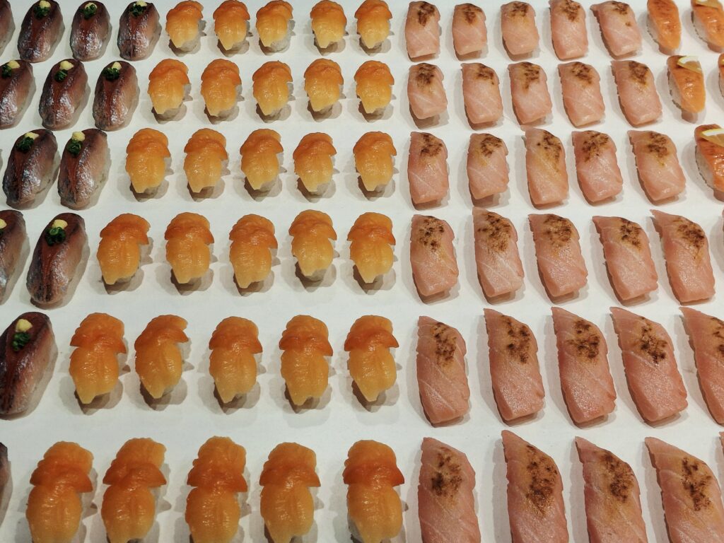 Trois exemples de nigiri-zushi