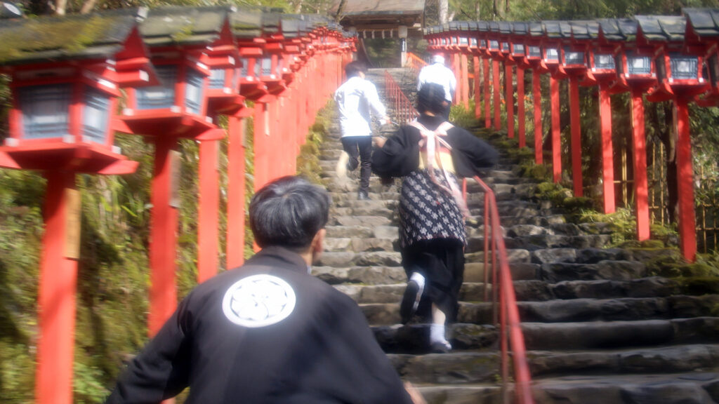 En boucle ©2023 EUROPE-KIKAKU Tollywood