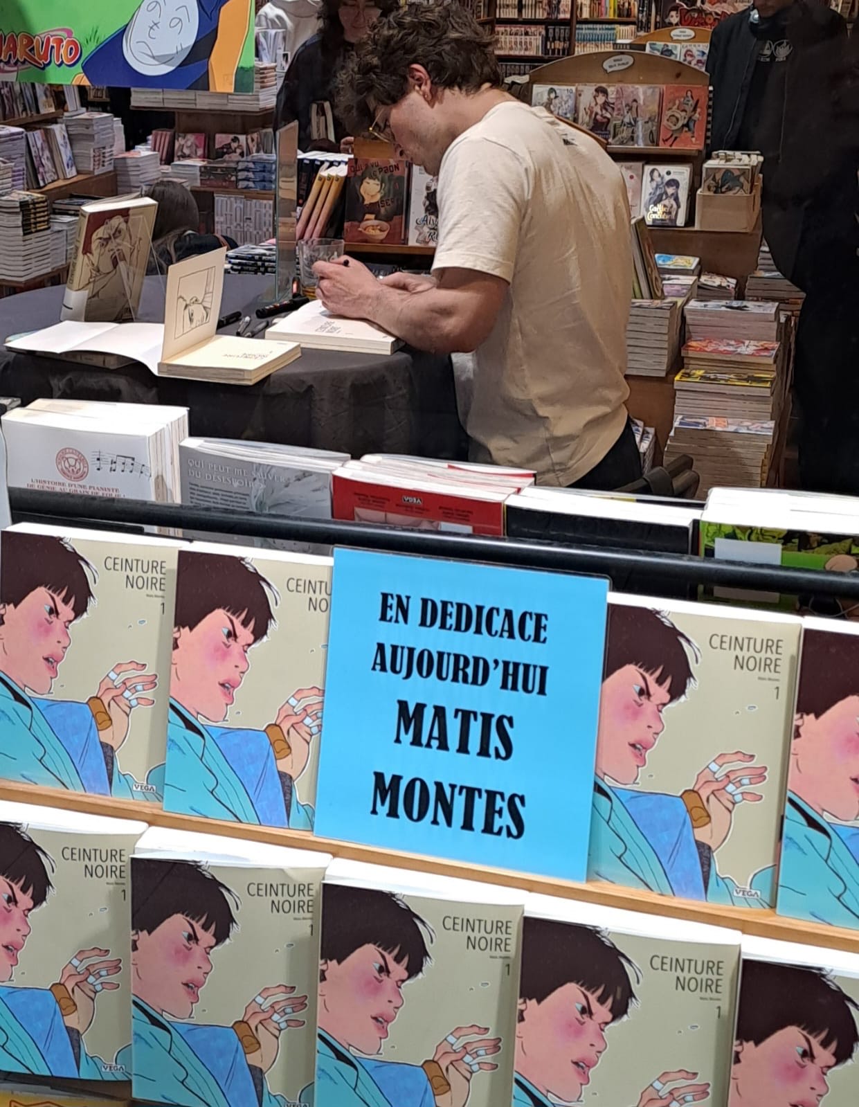 Matis Montes en dédicace